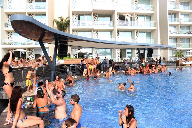 Sunday Pool Party at Whitelace
